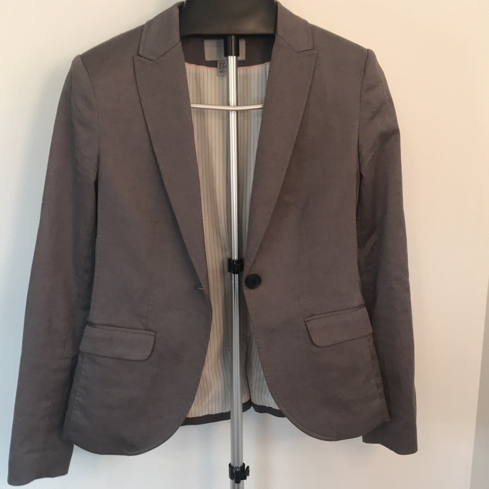 Blazer - Picture 2 of 3